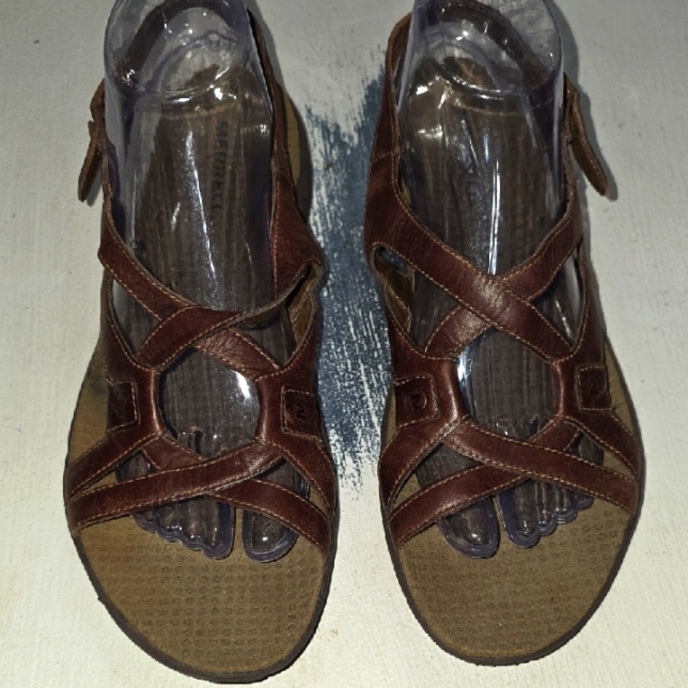 Merrell Women's Dark Brown Leather Sandals Buckles Outdoor Comfort Sz 9 EUC
